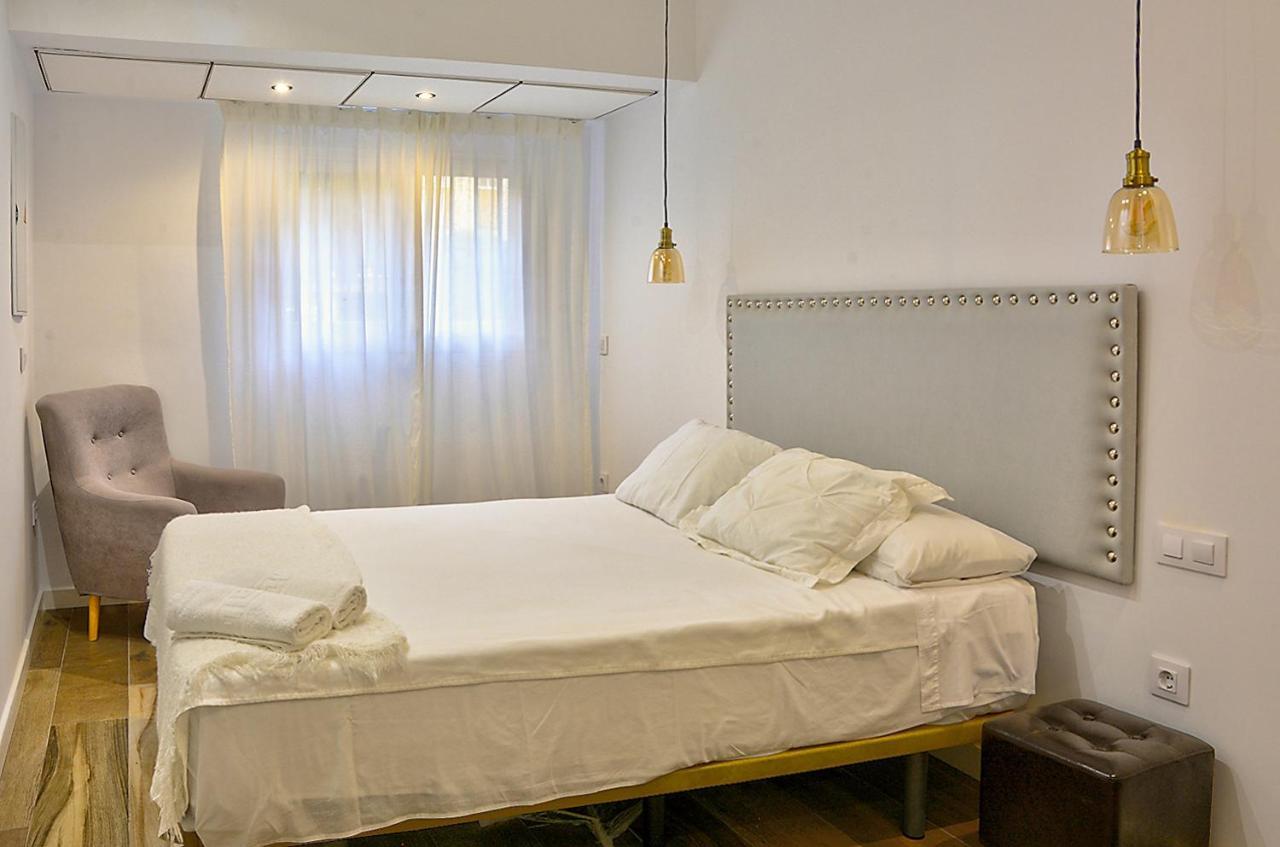 Apartsuite B&R Triana Arellano Sevilla Dış mekan fotoğraf